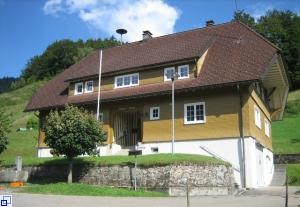 Rathaus Tunau im Sommer 2014